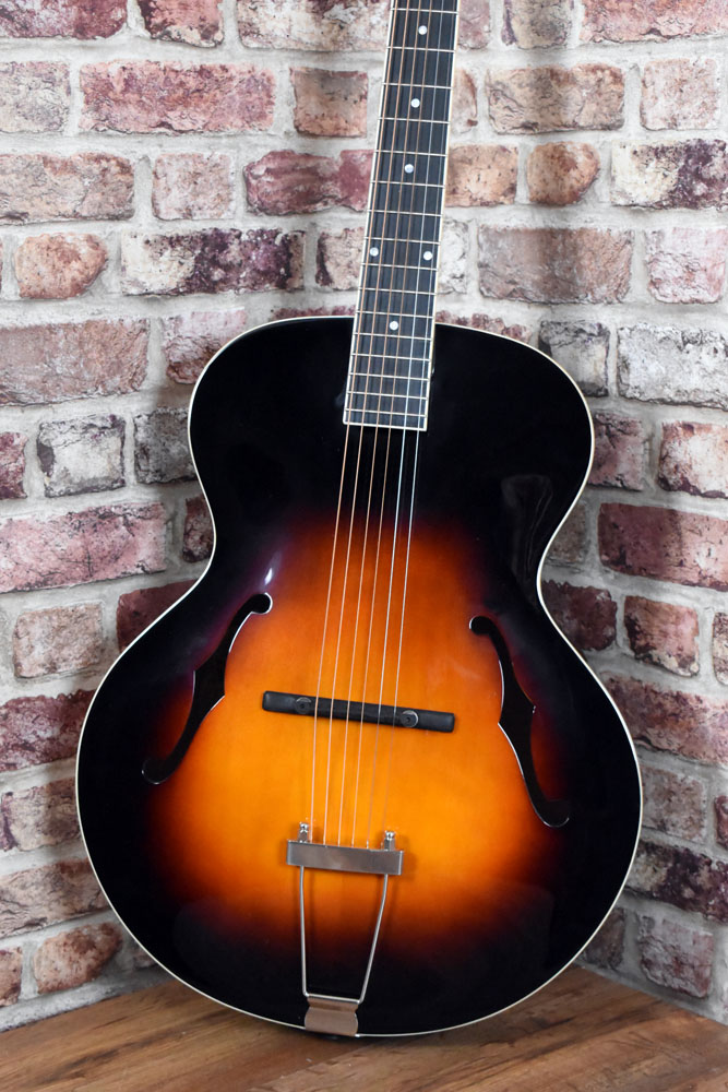 オンラインショップ LOAR LH-600 Vintage Sunburst ピックギター